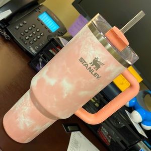 Limited Edition Peach Tie Dye Stanley 40oz